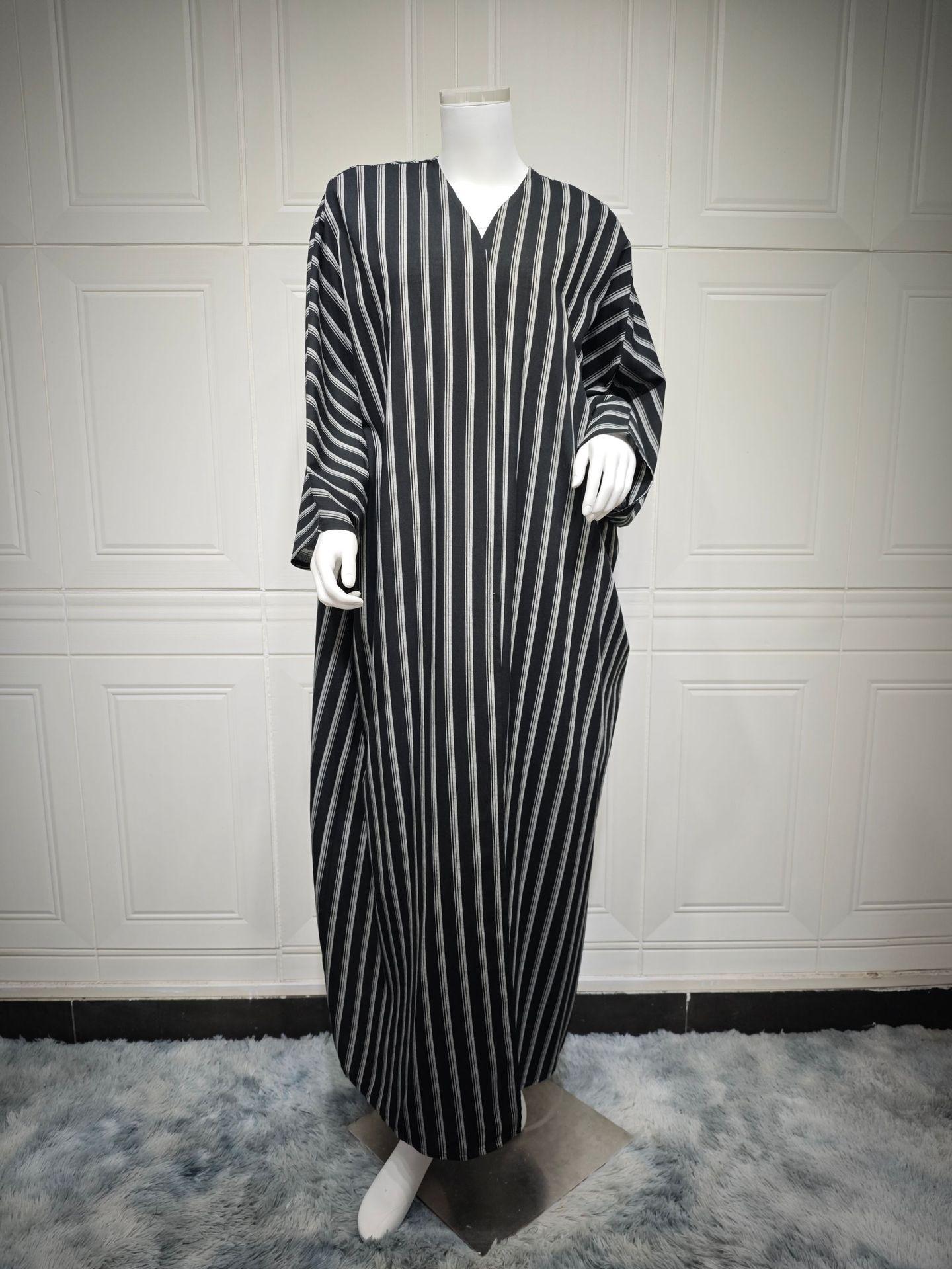 Noir Striped Abaya